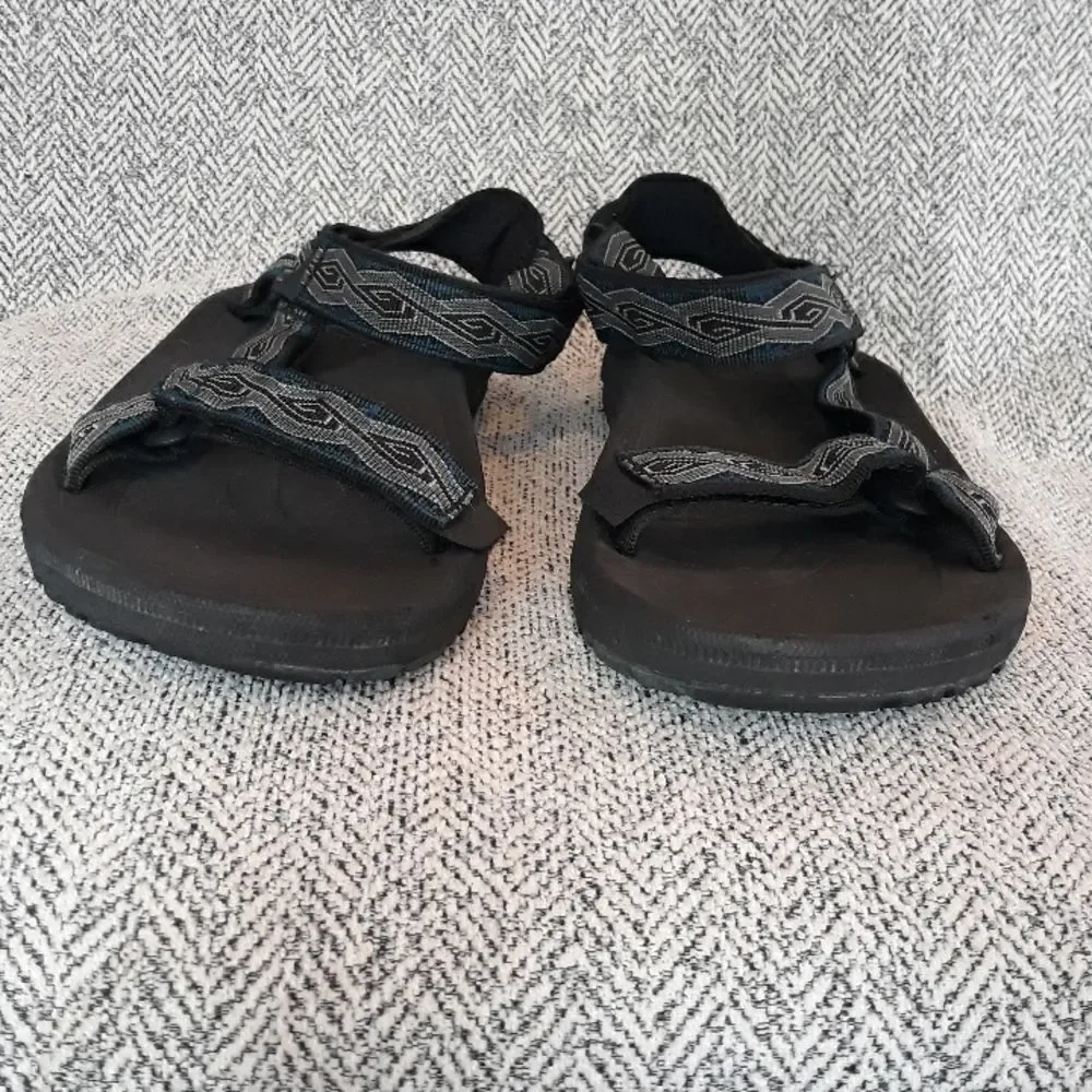 TEVA Torin Men's Hiking Sandals. Size 11.